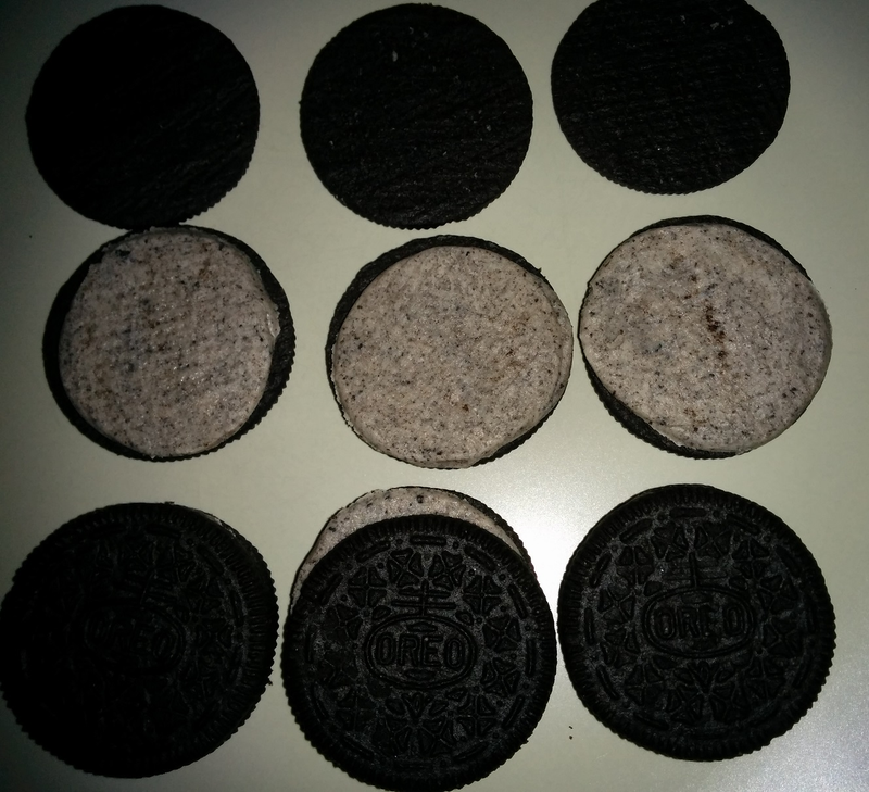 Illustration for article titled SnackTAYku: Cookies & Cream Oreos are the Ultimate Oreos (And Delicious)